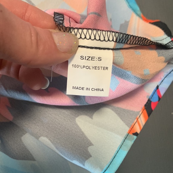 🎉 Super fun tank with frills NWOT 🎉 - Picture 3 of 4